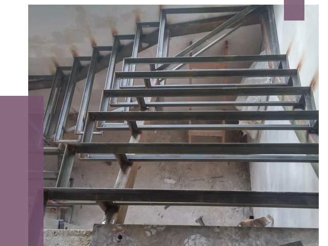 Демонтаж лестниц в Балакове от 4274 руб. 