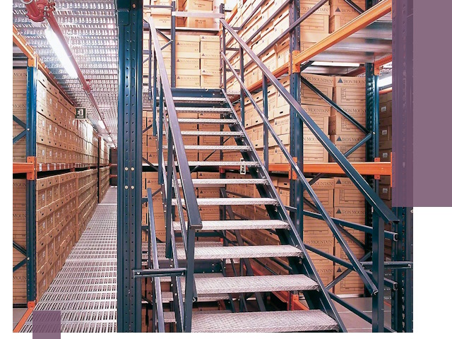 Лестницы складские прочные и безопасные под ключ в Балакове