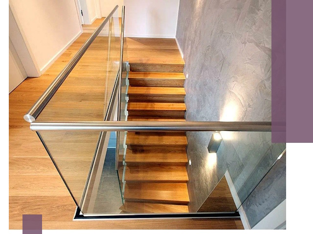 Перила для лестницы в доме — изготовление и монтаж в Балакове