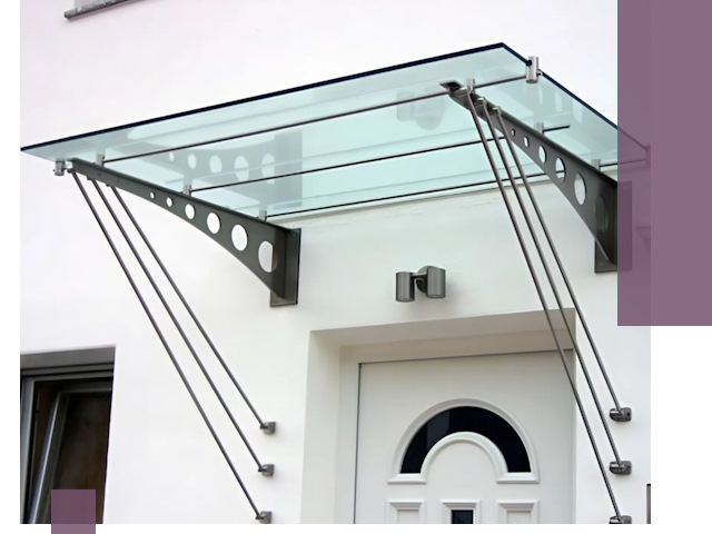 Козырьки над входом под ключ в Балакове — изготовление и монтаж