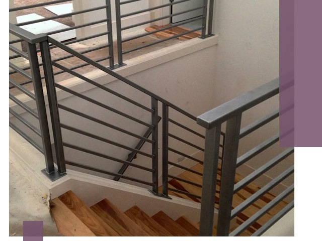 Изготовление поручней из металла и дерева в Балакове